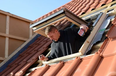 Pose de fenêtres de toit Velux à Saint-Usage